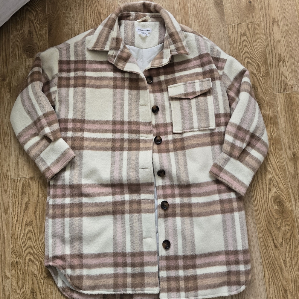 Warm & Cozy Shaket By NATIVE YOUTH